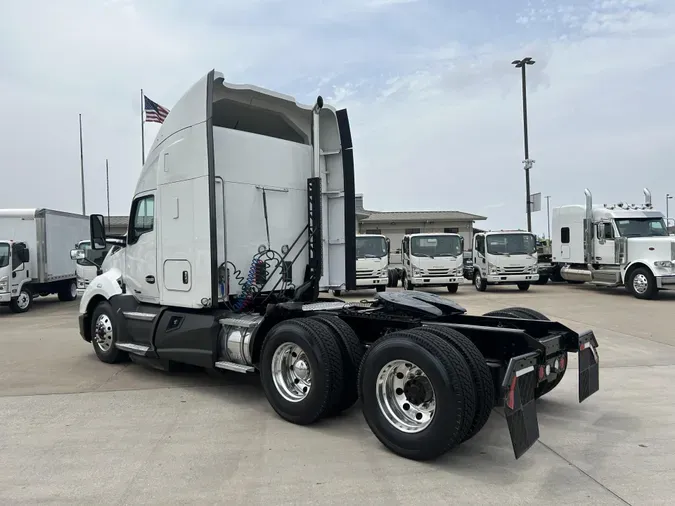 2021 Kenworth T680