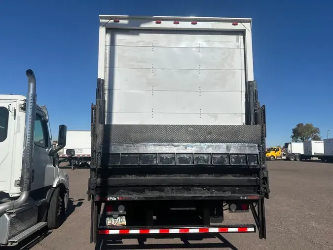 2016 FREIGHTLINER/MERCEDES M2 106