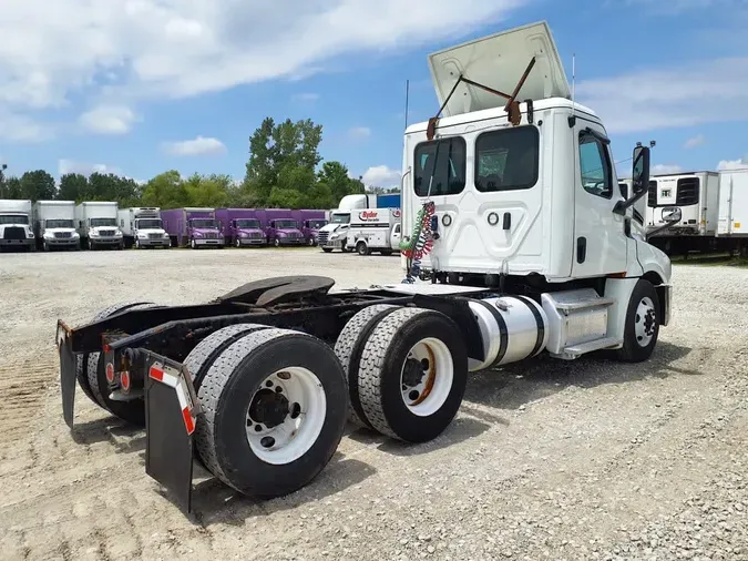 2019 FREIGHTLINER NEW CASCADIA PX12664