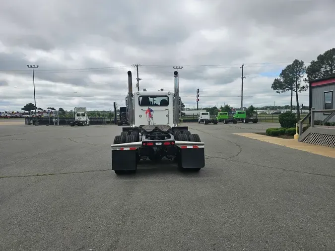 2019 PETERBILT 389