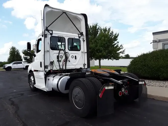 2021 FREIGHTLINER/MERCEDES CASCADIA PX11642STdcf2161938a95aa24263704a85651fb8