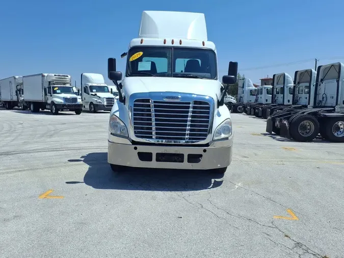 2019 FREIGHTLINER/MERCEDES CASCADIA 125dcf218d58cce542df52d5e914571ad97