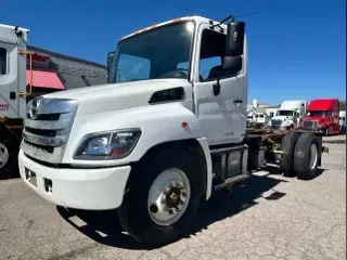 2017 HINO HINO 268