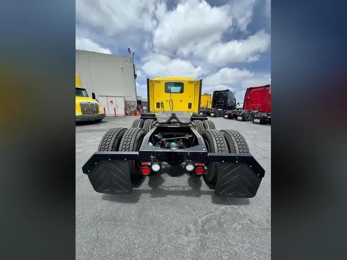 2021 Peterbilt 579