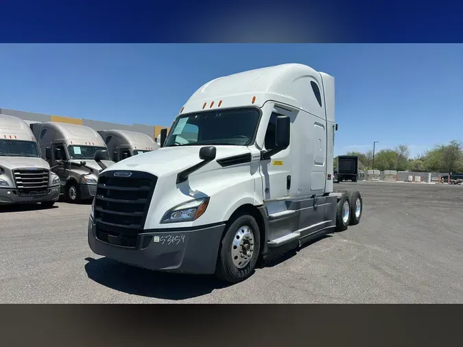2022 Freightliner Cascadia 126