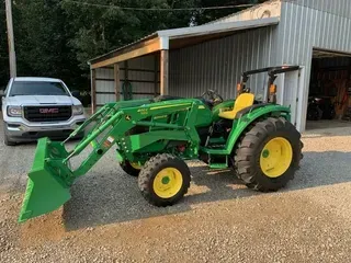 2020 John Deere 4044M