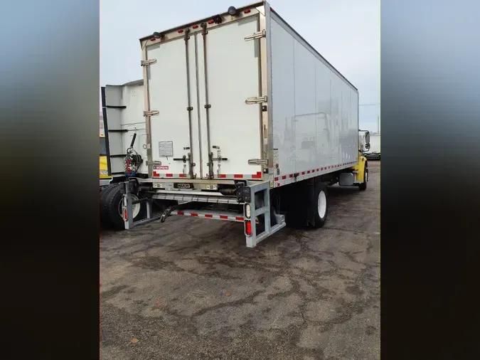 2016 FREIGHTLINER/MERCEDES M2 106