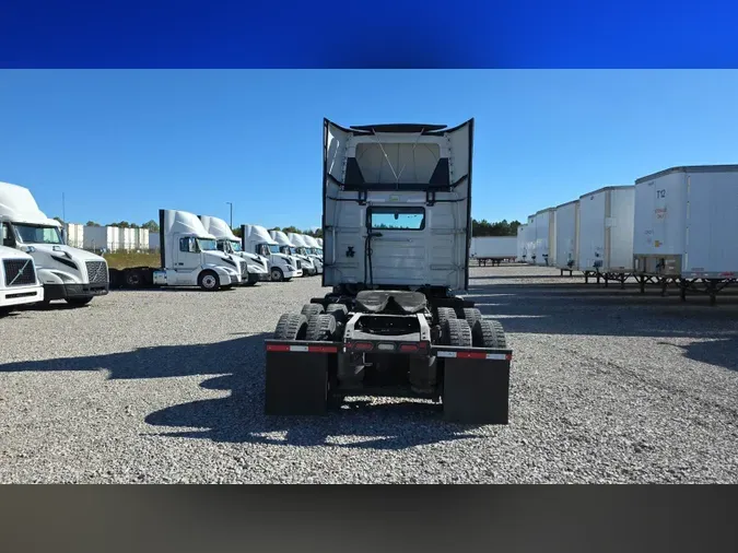 2019 Volvo VNL300