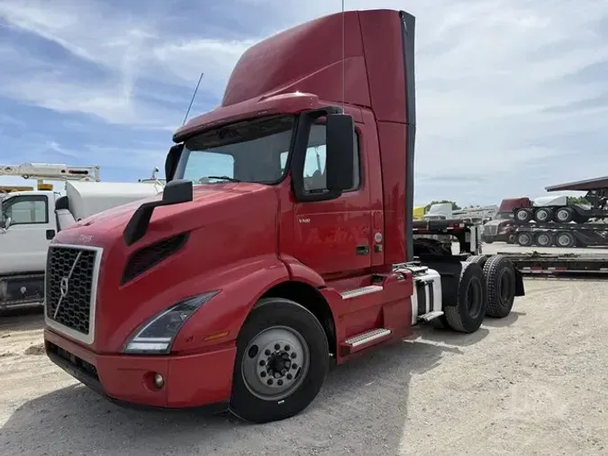 2021 VOLVO VNR64T300dd01722bfe870f71f8c0c31bfb8562ba
