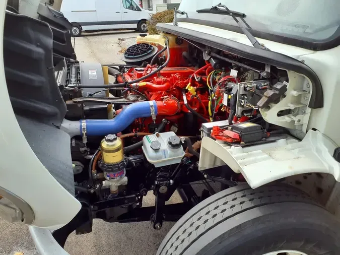 2019 FREIGHTLINER M2 106