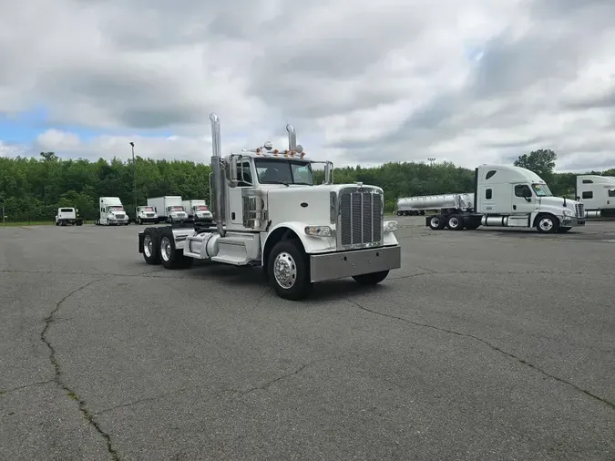 2019 PETERBILT 389