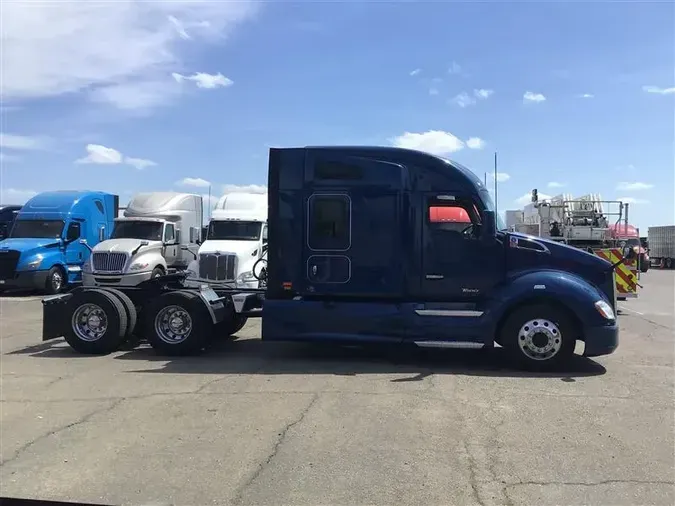 2022 KENWORTH T680