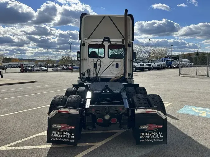 2015 Freightliner Cascadia Evolution