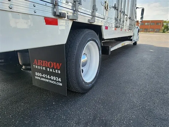2020 FREIGHTLINER M2-106