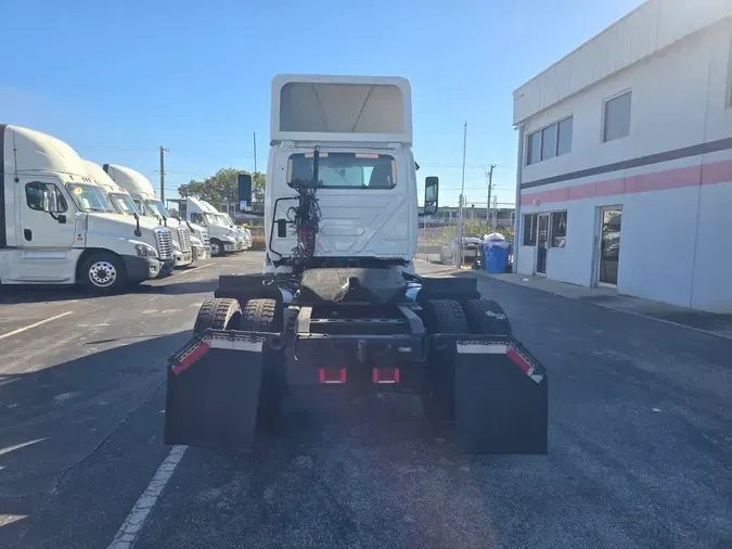 2020 NAVISTAR INTERNATIONAL RH613 DAYCAB S/Add1a83863cd3a70c32e0f4f1e3a5f978