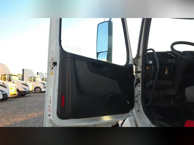 2019 Volvo VNL300dd203a6810613d4dd925a0c5b1083c7e