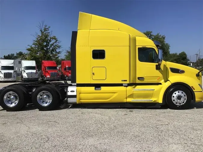 2017 PETERBILT 579