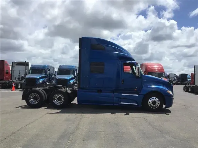 2020 INTERNATIONAL LT625