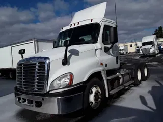 2019 FREIGHTLINER/MERCEDES CASCADIA 125