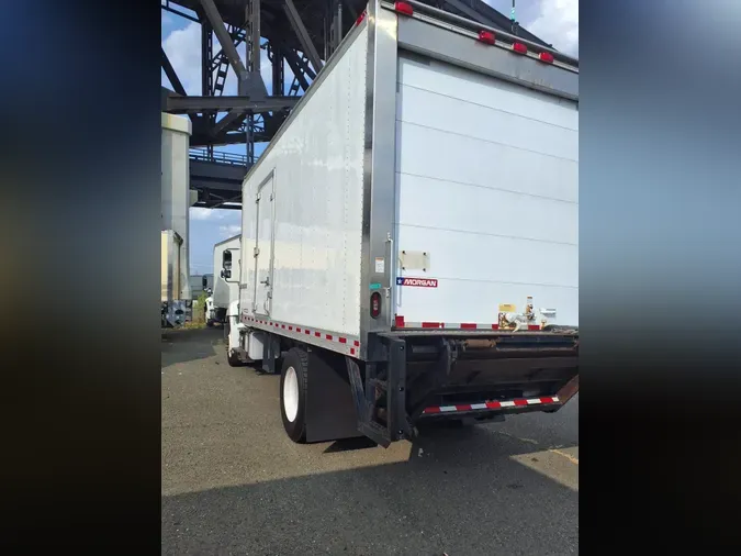 2018 HINO 268