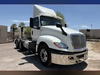 2019 NAVISTAR INTERNATIONAL LT625 DAYCAB T/A