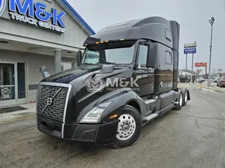 2020 VOLVO VNL64T860