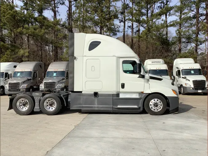 2020 Freightliner Cascadia