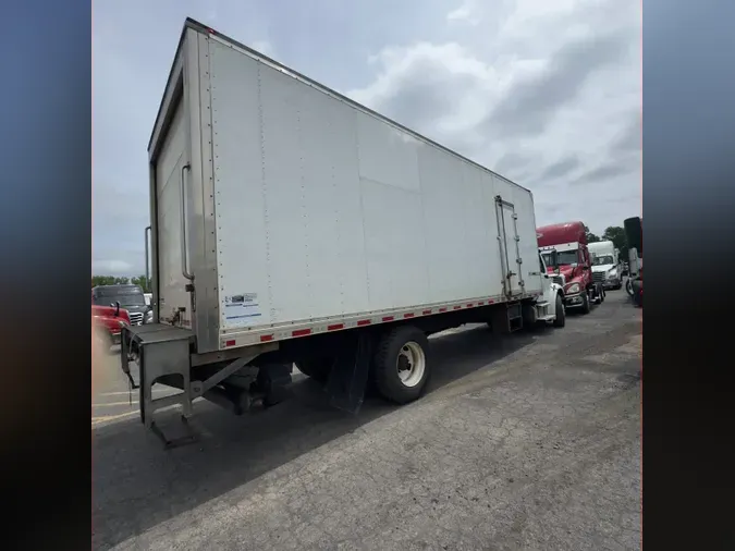 2019 FREIGHTLINER M2 106