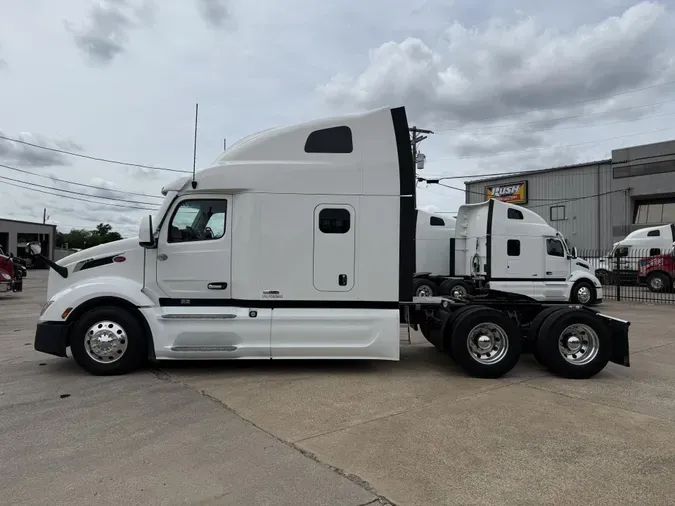 2023 Peterbilt 579