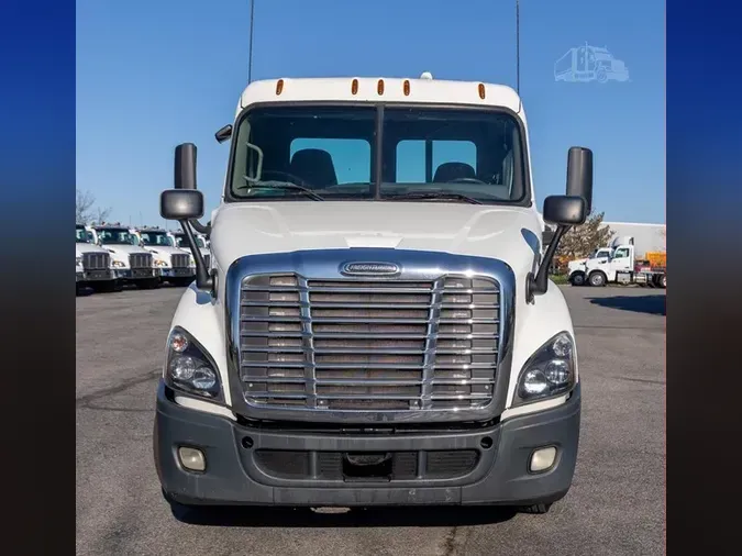 2016 FREIGHTLINER CASCADIA 113