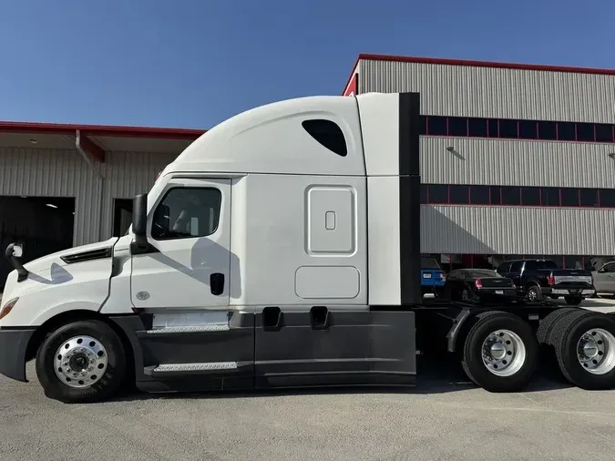 2022 Freightliner Cascadia&reg;