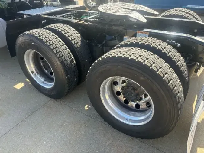 2020 Freightliner New Cascadia 126