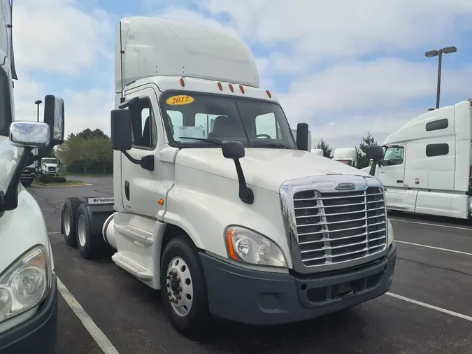 2017 FREIGHTLINER/MERCEDES CASCADIA 125