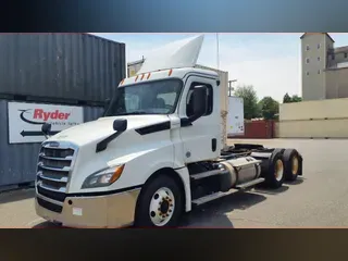 2020 FREIGHTLINER/MERCEDES NEW CASCADIA PX12664
