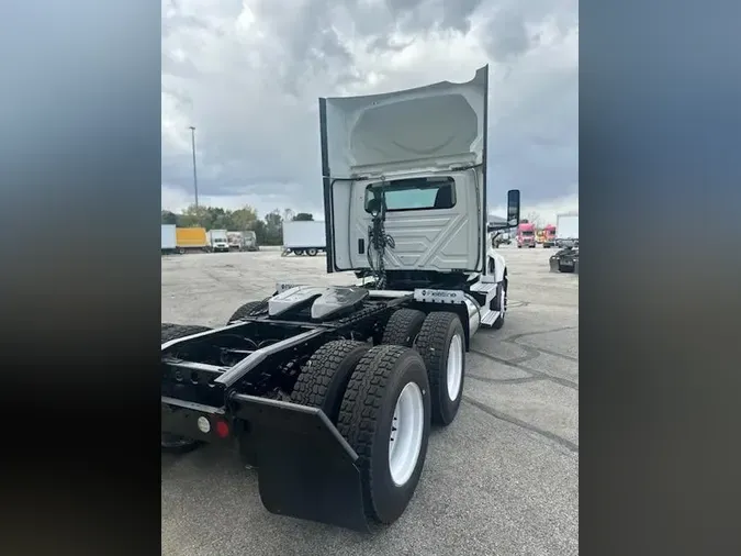 2018 International LT625dd38eec1853ca7cc6096d236fc0b8d8c