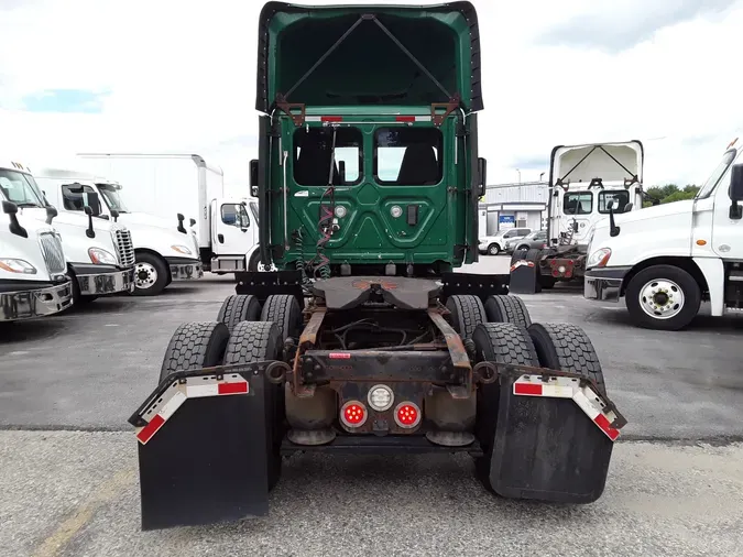 2017 FREIGHTLINER/MERCEDES CASCADIA 125