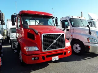 2016 Volvo VNM64T