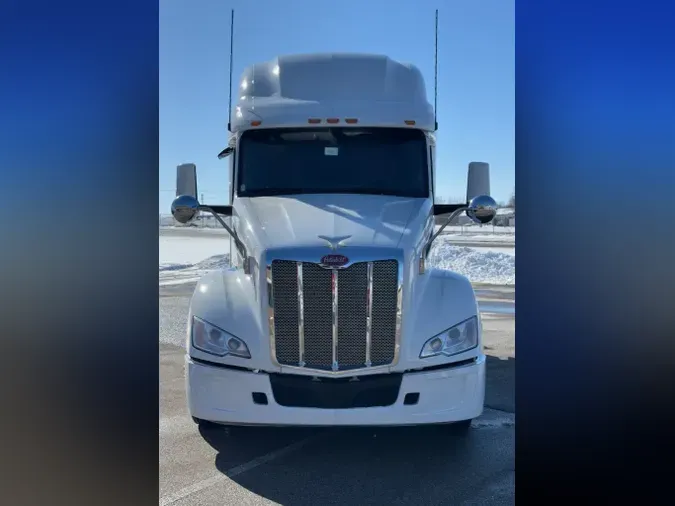 2023 PETERBILT 579