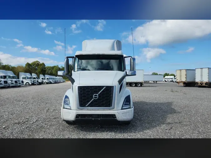 2019 Volvo VNL 740
