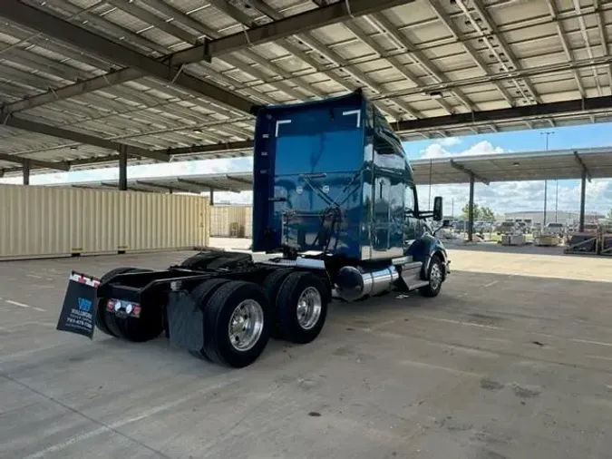 2022 Kenworth T680