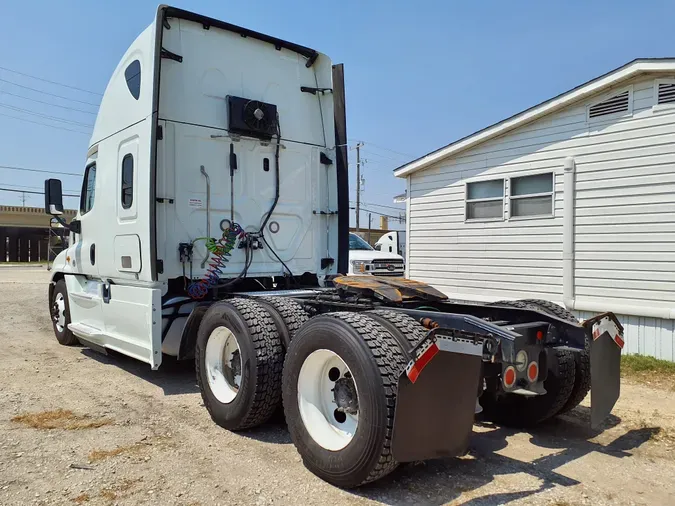 2019 FREIGHTLINER/MERCEDES CASCADIA 125