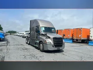 2023 Freightliner Cascadia