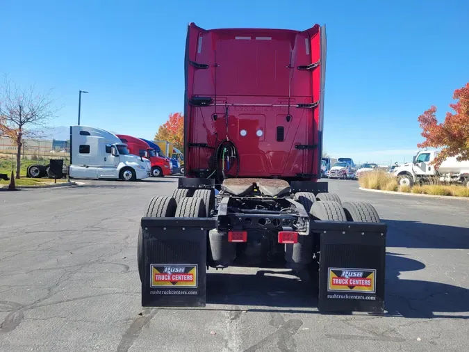 2022 International LT625