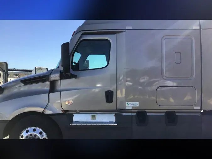 2021 Freightliner Cascadia