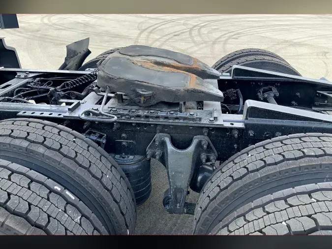 2022 INT LT625 6x4