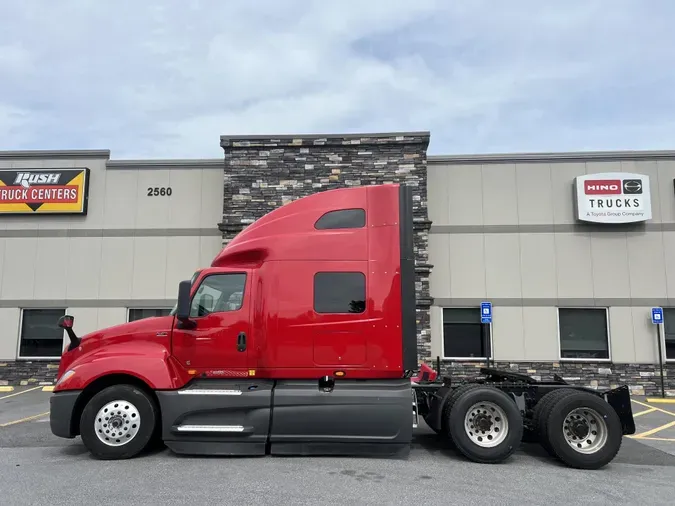 2022 International LT625