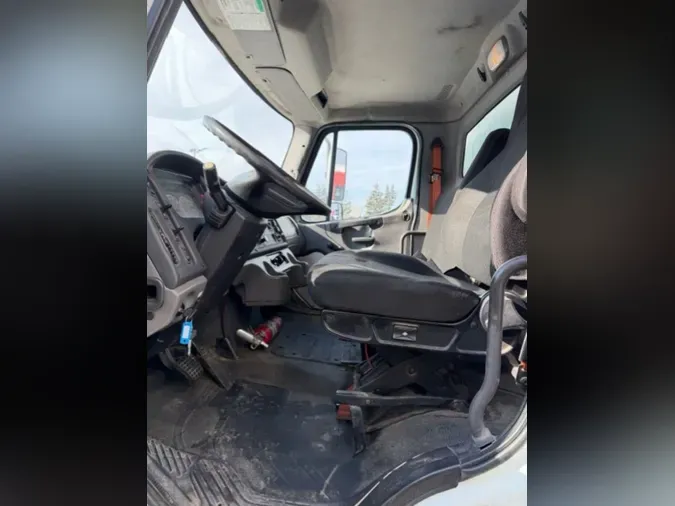 2016 FREIGHTLINER/MERCEDES M2 106dd456c729ac0c630d9d97f9e7e1b9eb1