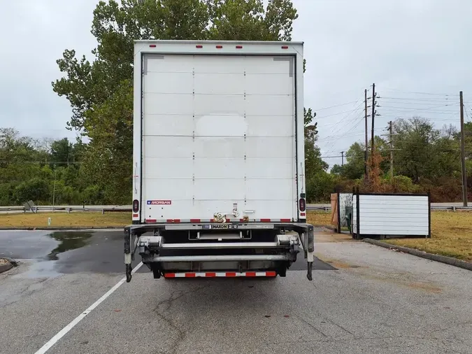 2018 FREIGHTLINER M2 106