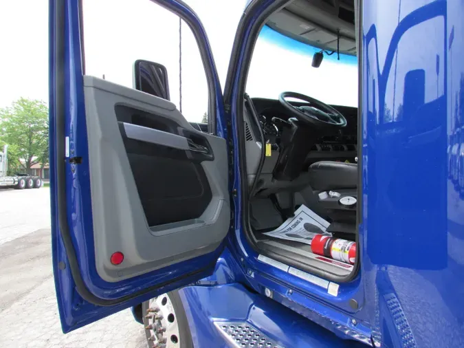 2022 Kenworth T680