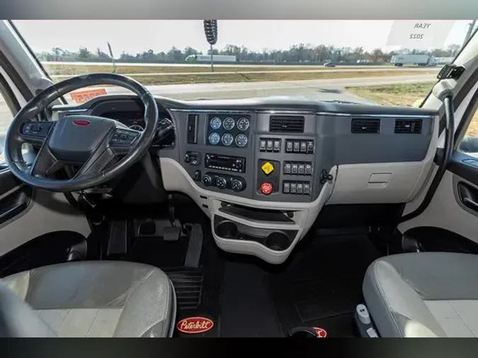 2022 PETERBILT 579